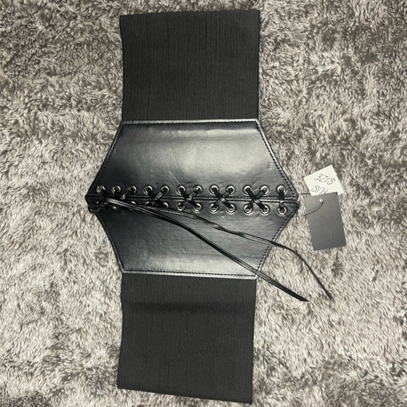 Plus Size Corset Stretch Belt - Picture 3 of 5